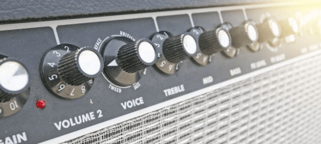 treble-bass-volume-gain-knop-versterker